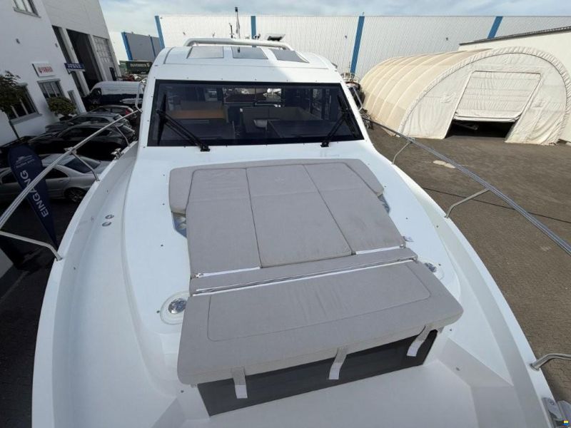 Sealine C430