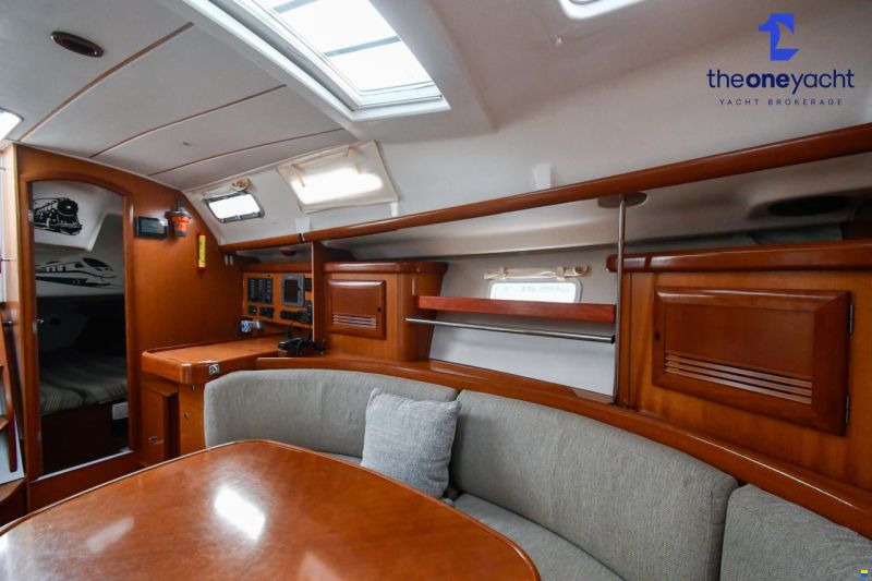 Beneteau Oceanis Clipper 393