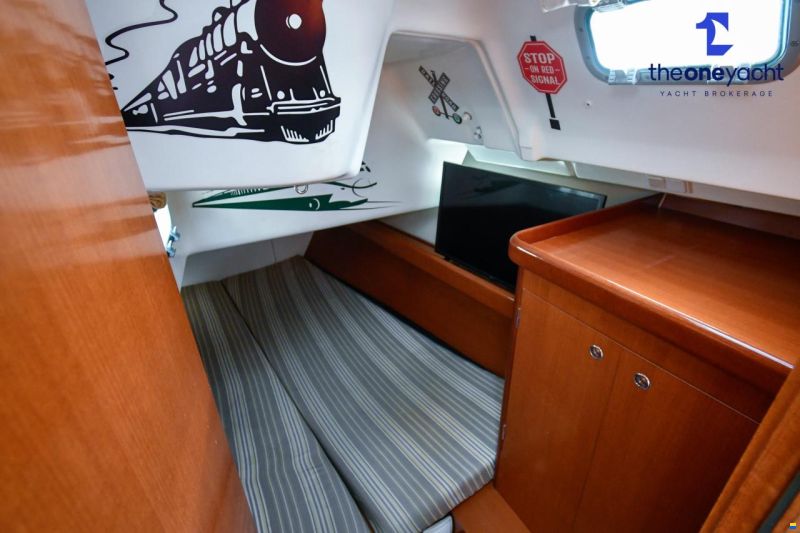 Beneteau Oceanis Clipper 393
