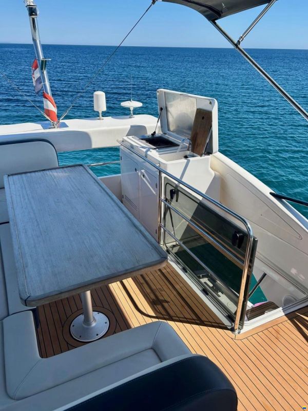 Bavaria Virtess 420 Fly