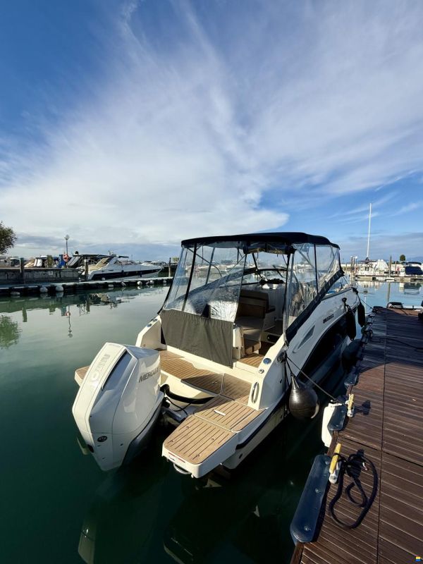 Quicksilver Activ 805 Cruiser