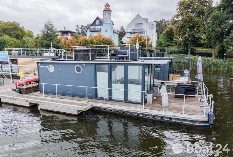 SKYLLA Houseboat H12