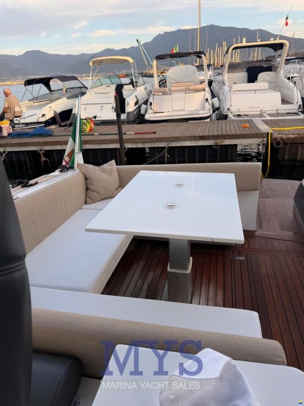 Marine Yachting Mig 38