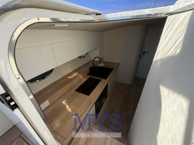 Marine Yachting Mig 38