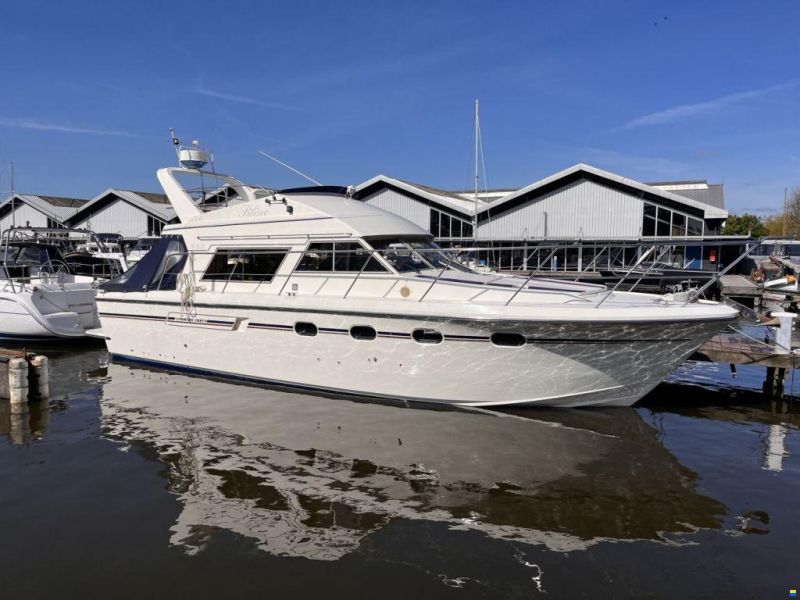 Fairline 40\r