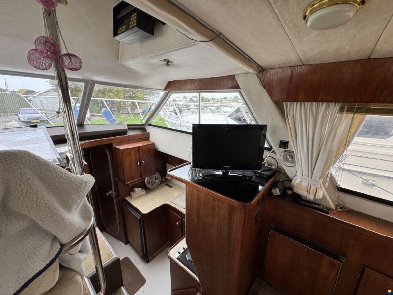 Fairline 40\r