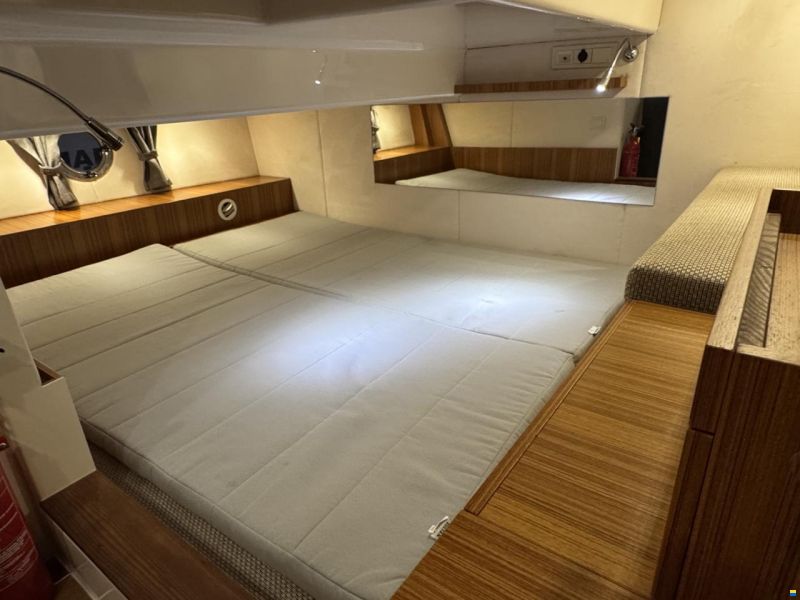 Marex 375 - 2 x Volvo Penta mit Joystick/