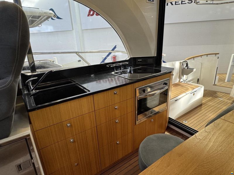 Marex 375 - 2 x Volvo Penta mit Joystick/