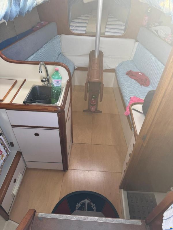 MG Yachts CONTESSA 27
