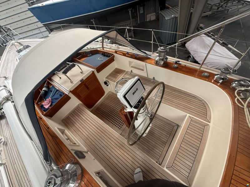 Hallberg-Rassy 42F MKII