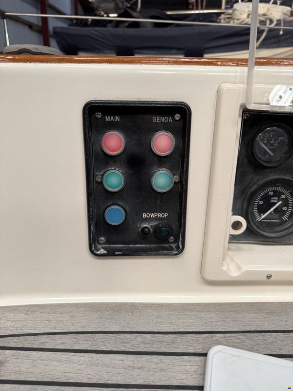 Hallberg-Rassy 42F MKII