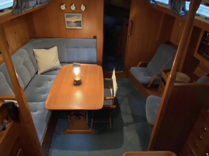 Hallberg-Rassy 42F MKII
