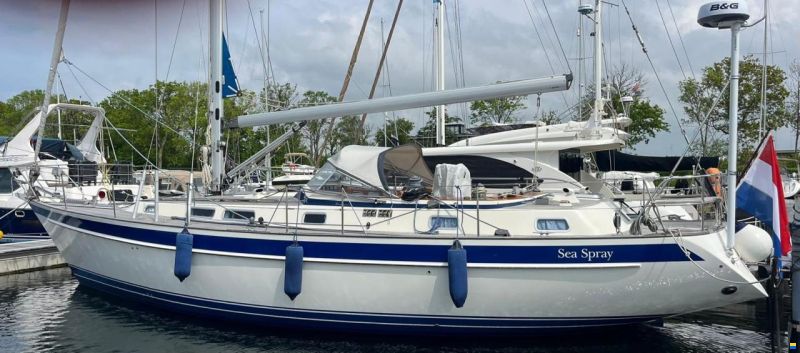 Hallberg-Rassy 42F MKII