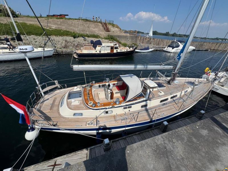 Hallberg-Rassy 42F MKII