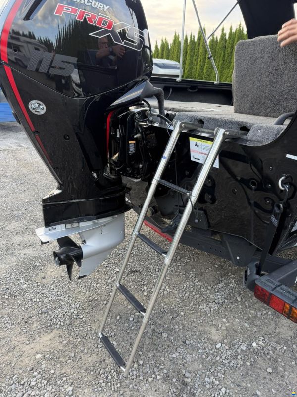 Lund 1775 Crossover XS