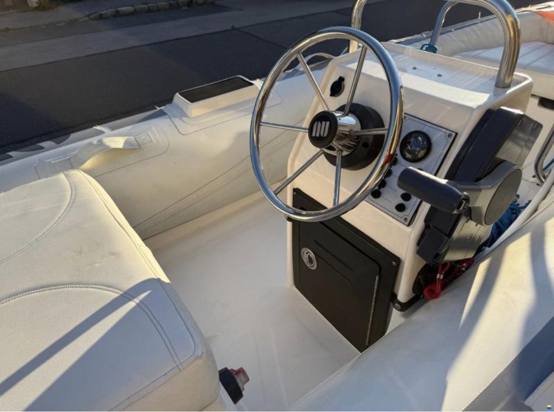 Novurania 335 DL