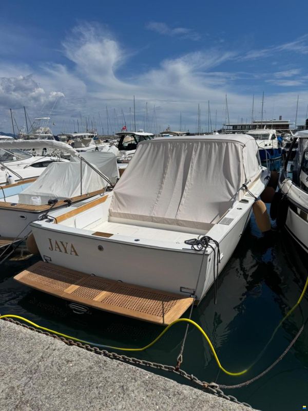 Bertram Moppie 28