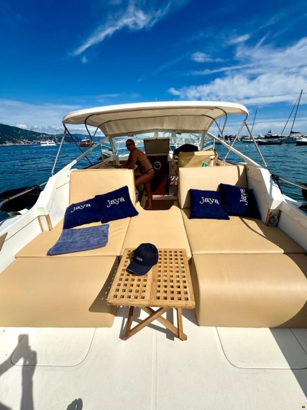 Bertram Moppie 28
