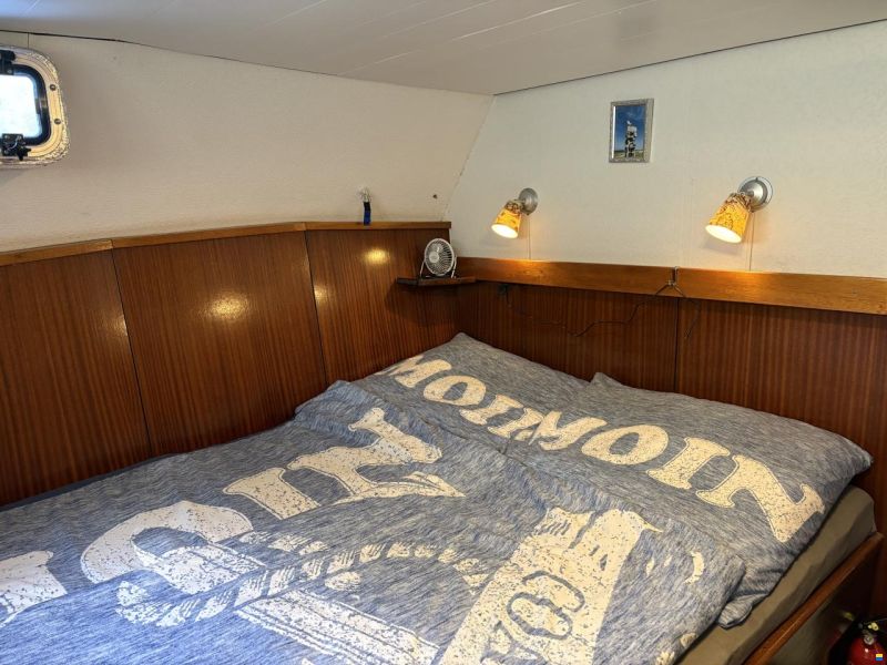 Super Caravelle 37