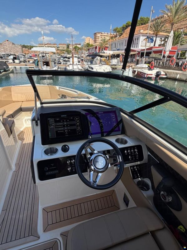 Sea Ray SLX 250