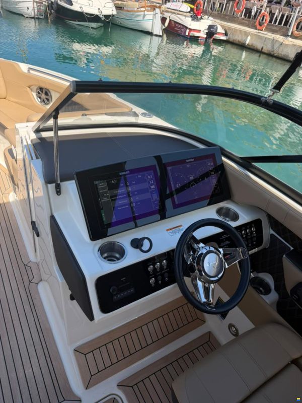 Sea Ray SLX 250