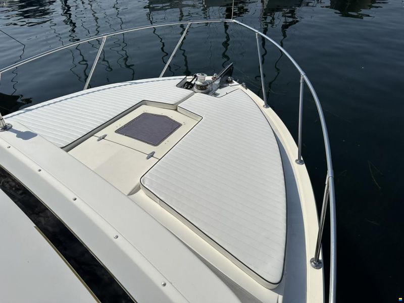 Bertram 28 Fly