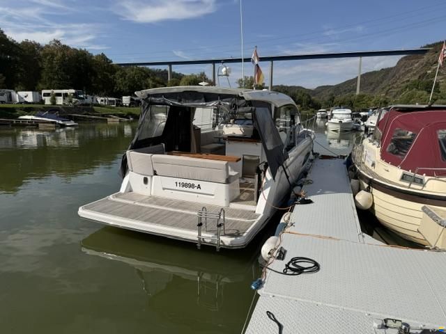 Sealine C335