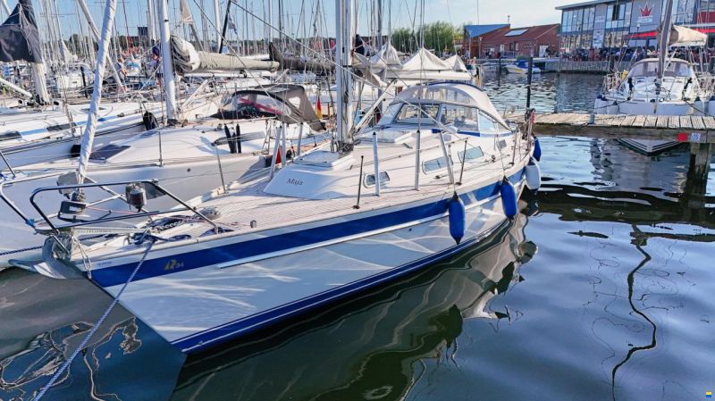 Hallberg-Rassy 34
