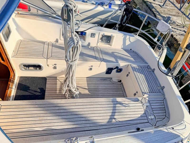 Hallberg-Rassy 34