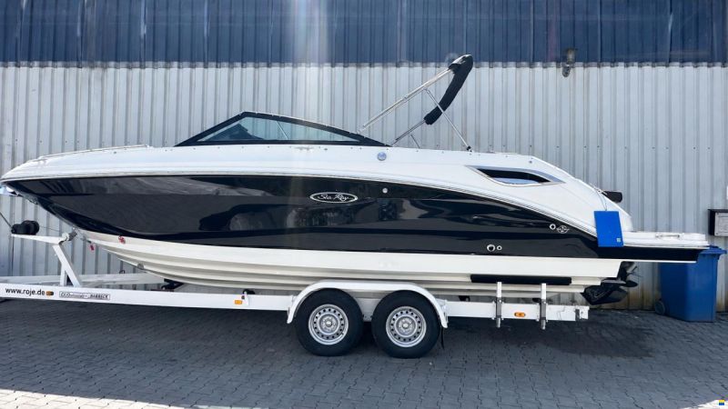 Sea Ray SDX250E & Trailer  (1. Hand)
