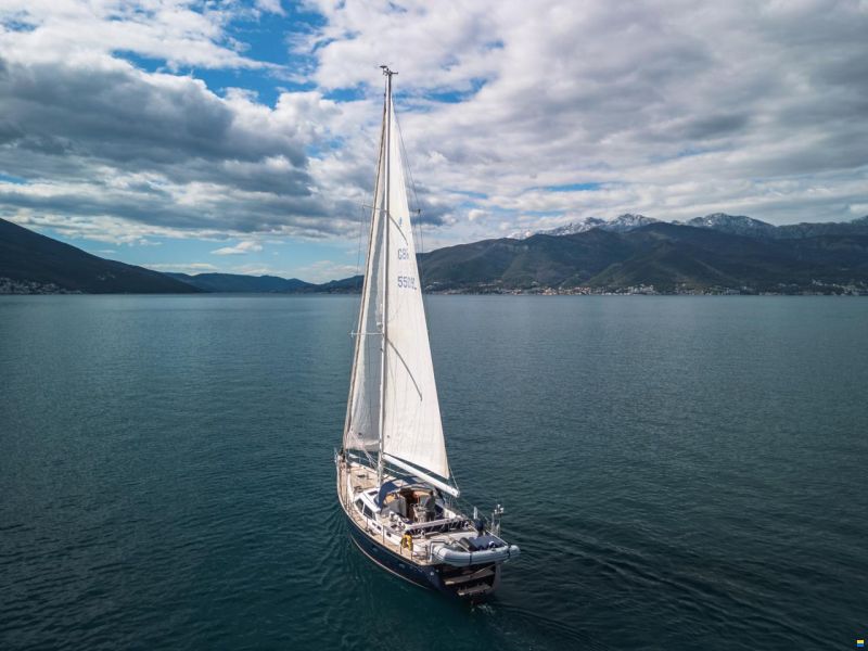 Discovery Yachts 55