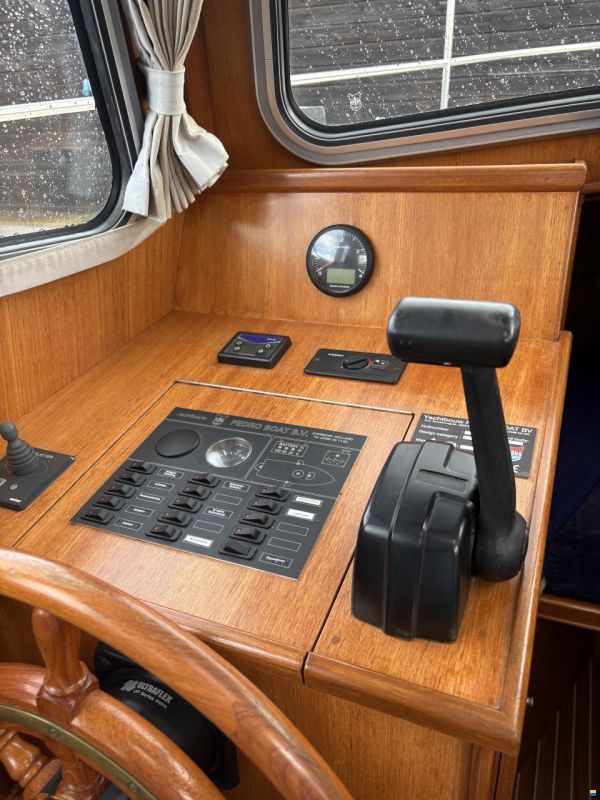 Kent 28 -Cantia 28 Cabin Cruiser