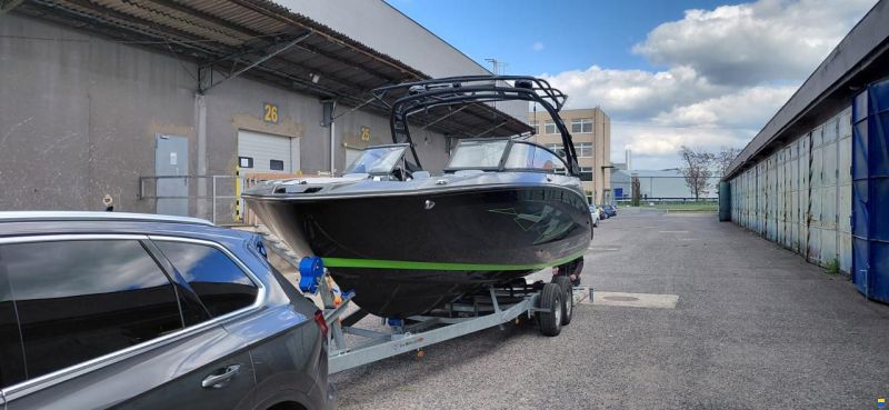Yamaha WaveRunner 255 XE