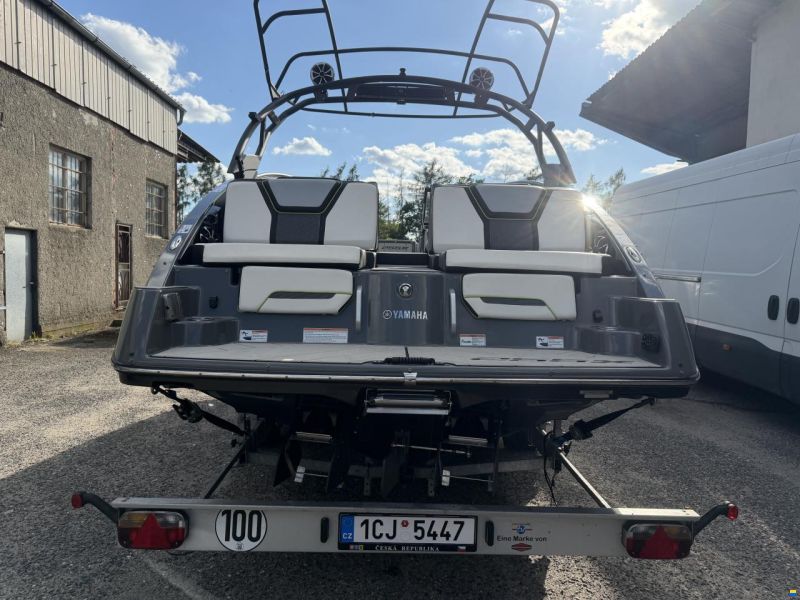 Yamaha WaveRunner 255 XE