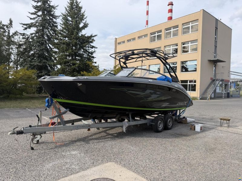 Yamaha WaveRunner 255 XE