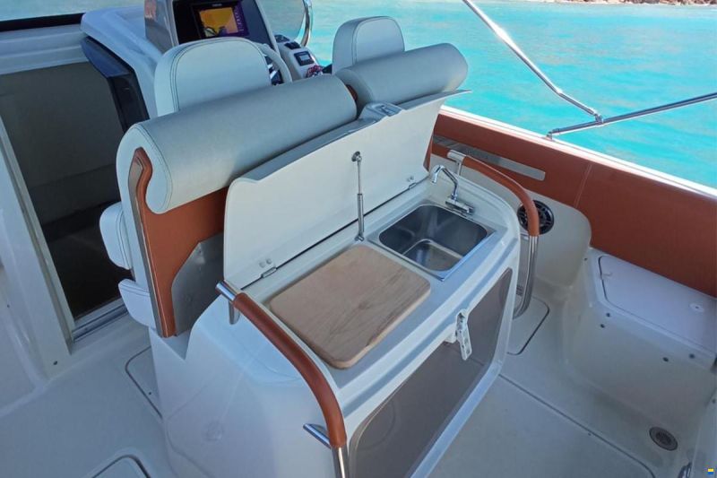 Invictus 280 SX Exclusive