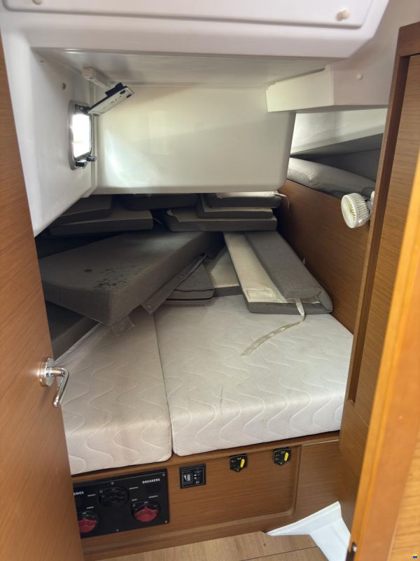 Jeanneau Sun Odyssey 440
