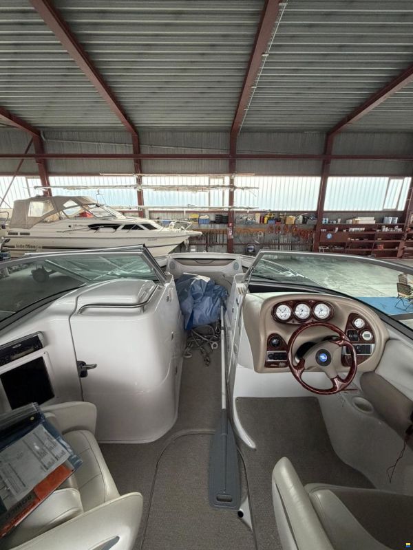 Four Winns 250 Horizon