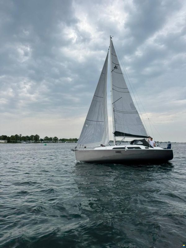 Hanse 320