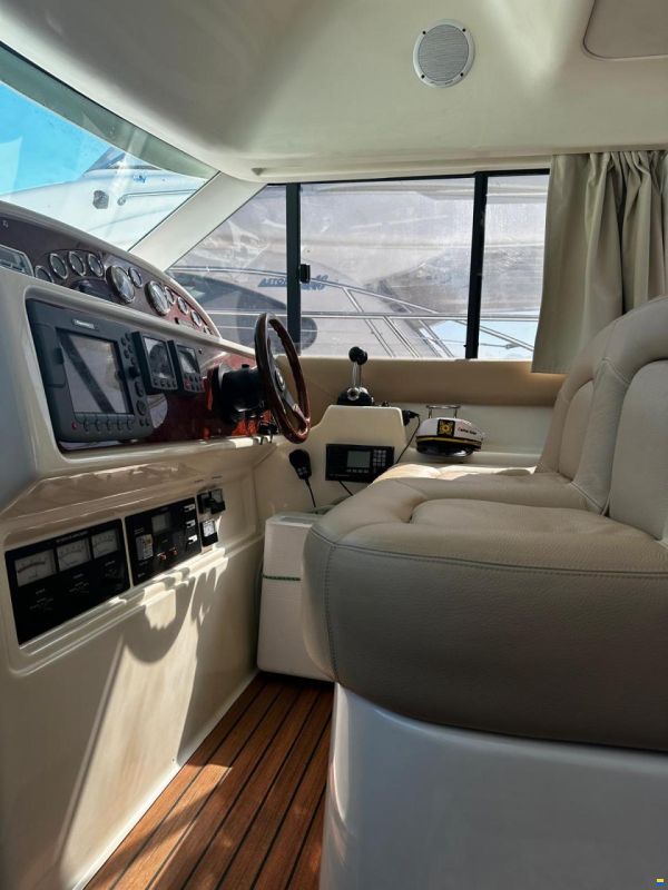 Prestige 36 Fly
