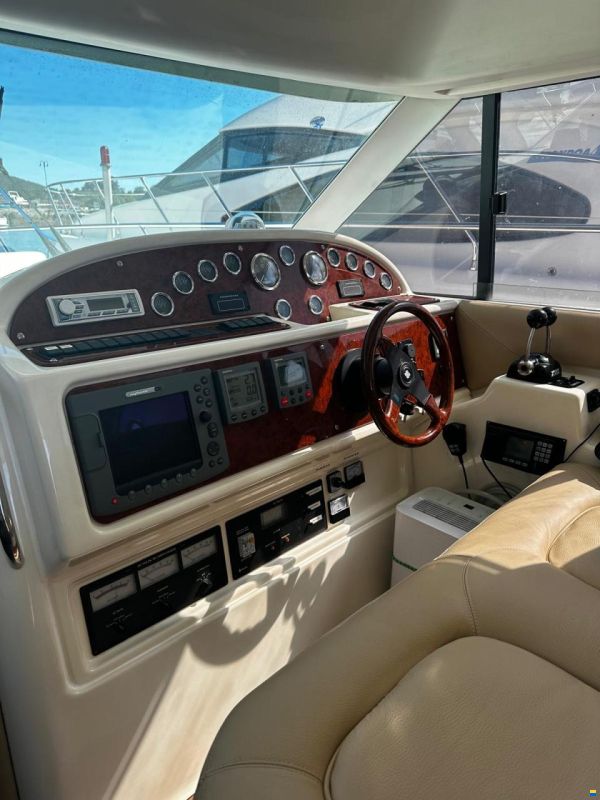 Prestige 36 Fly