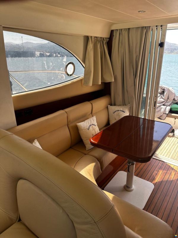Prestige 36 Fly