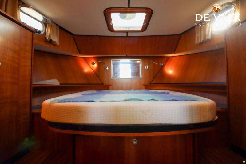 Linssen Grand Sturdy 33.9 Sedan