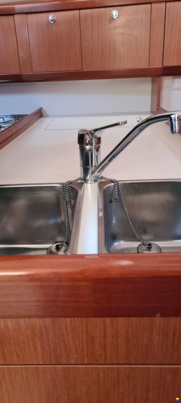 Beneteau Oceanis 37