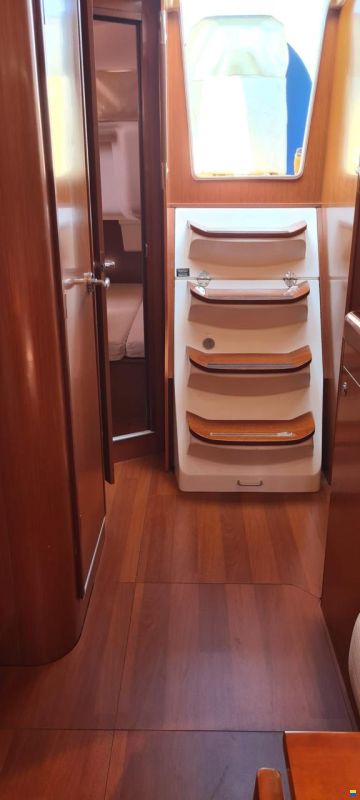 Beneteau Oceanis 37