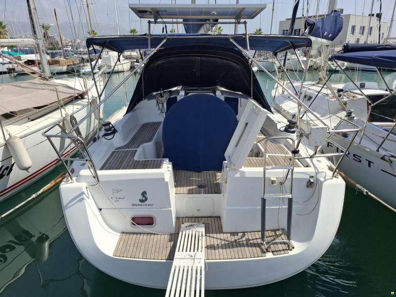 Beneteau Oceanis 37