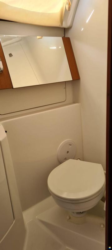 Beneteau Oceanis 37