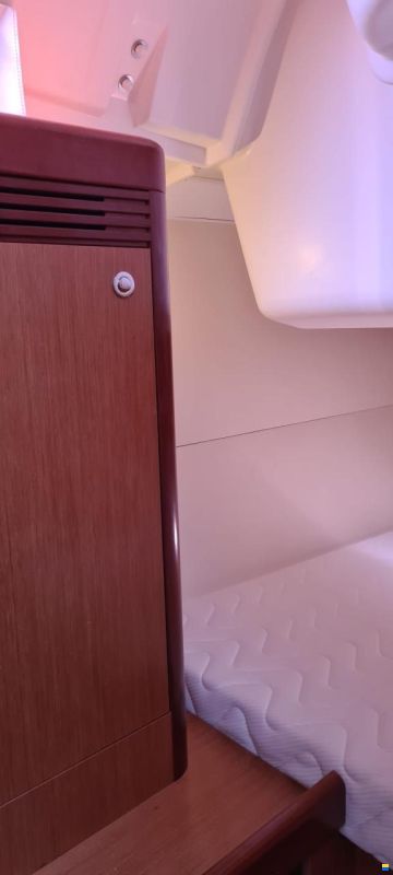 Beneteau Oceanis 37