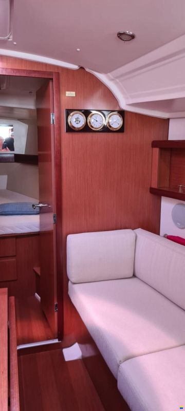 Beneteau Oceanis 37