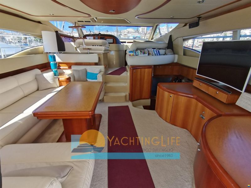 Ferretti 590